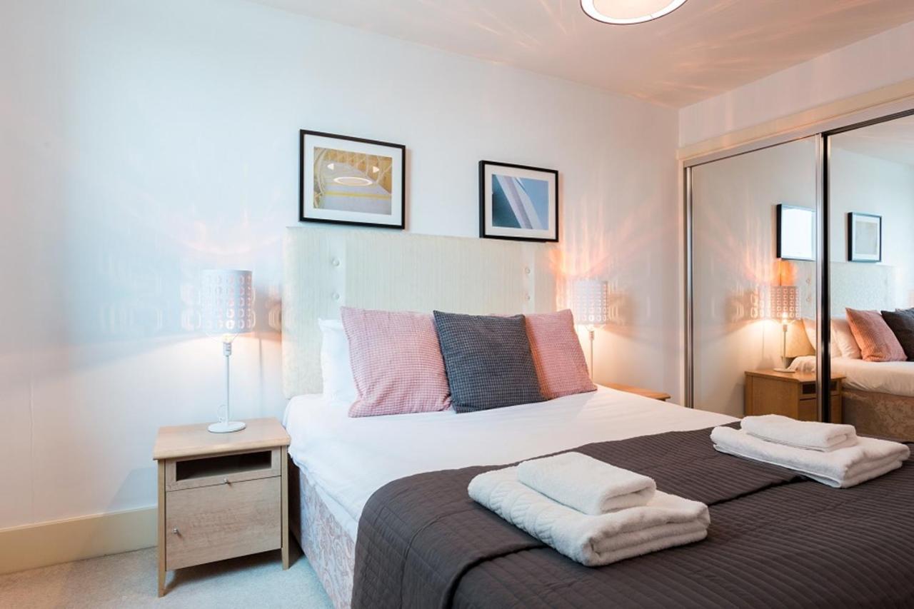 Apartamento St. George Wharf By Thesqua.Re Londres Exterior foto