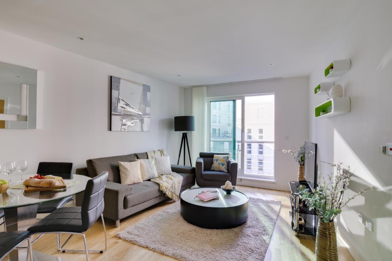 Apartamento St. George Wharf By Thesqua.Re Londres Exterior foto